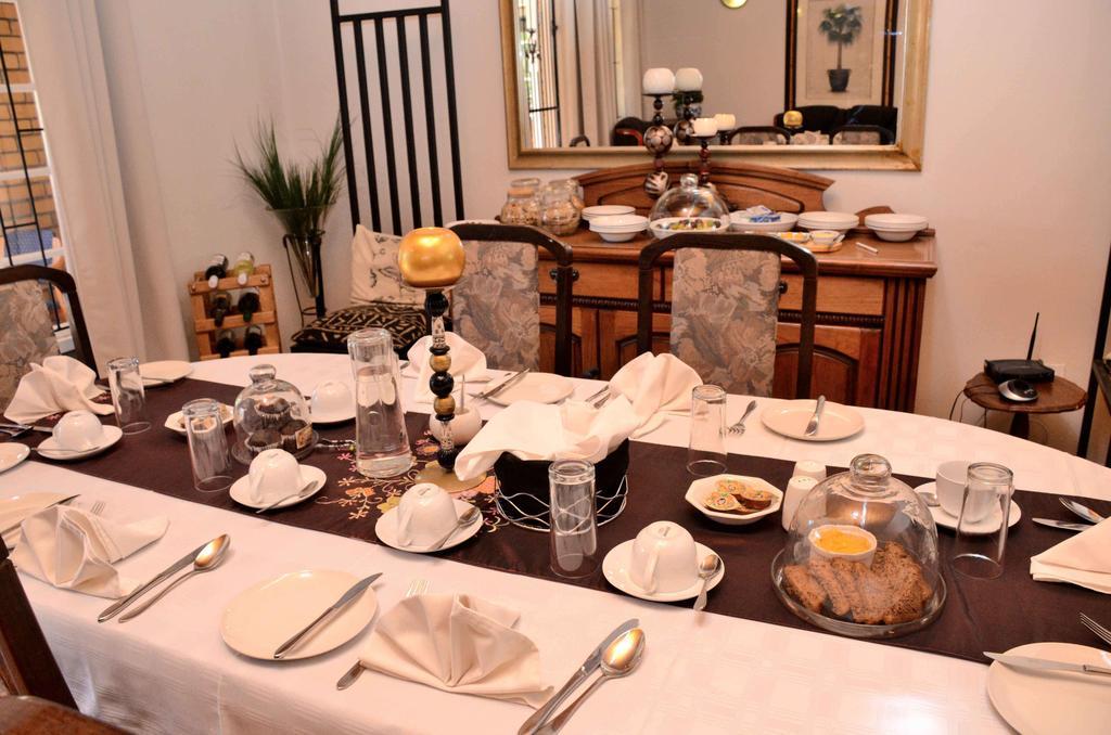 Simonsberg Guest House Стелленбос Экстерьер фото